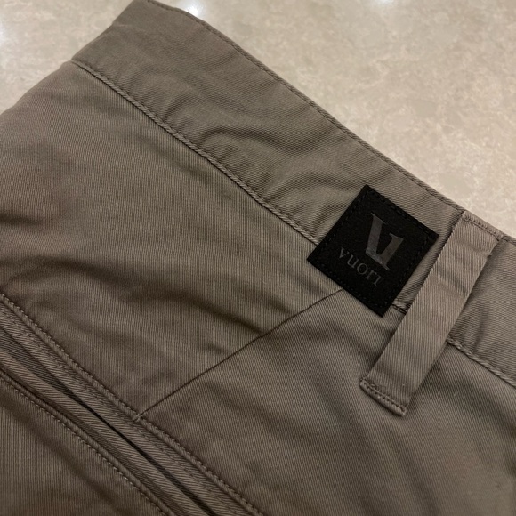 VUORI Collins Stretch Chino Pants Men’s Cocoa Color Size 30 - Picture 5 of 12